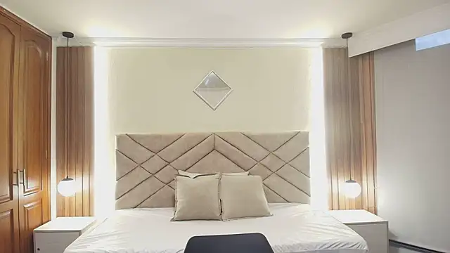 Snapshot of Raquel_jones chatting on February 2026 12:00:01 PM Raquel jones online show from February 2026 12:00:01 PM