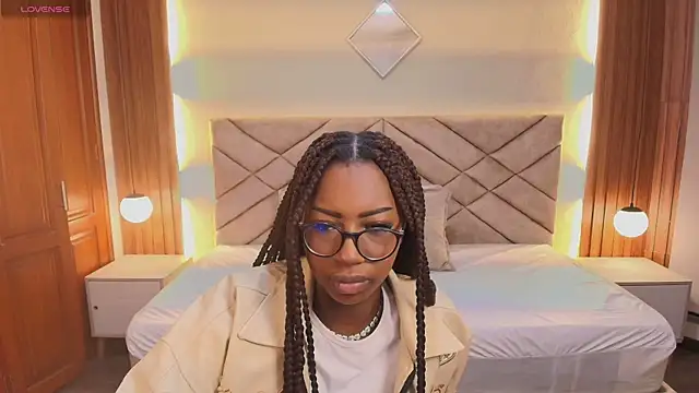 Snapshot of Raquel_jones chatting on February 2026 11:48:02 AM Raquel jones online show from February 2026 11:48:02 AM