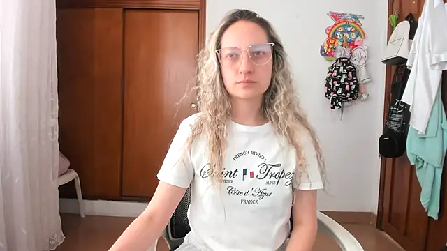 Adele johnsonn1 online show from October 2025 03:01:02 PM