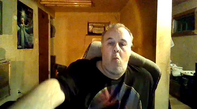 Snapshot of Nightshade7712 chatting on December 2024 01:42:01 AM Nightshade7712 online show from December 2024 01:42:01 AM