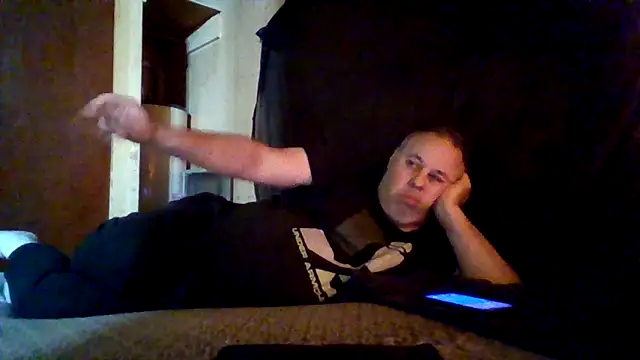 Nightshade7712 online show from December 2025 10:48:02 PM