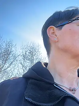 ninarandmann online show from March 2026 12:00:01 PM