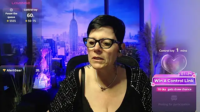 Snapshot of ninarandmann chatting on May 2026 04:25:02 PM ninarandmann online show from May 2026 04:25:02 PM
