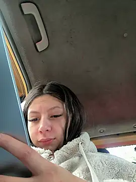 Bonniepark online show from February 2025 12:05:02 PM