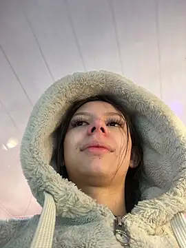 Bonniepark online show from February 2025 12:04:02 PM