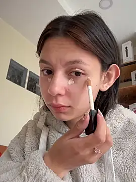 Bonniepark online show from October 2025 01:02:02 PM