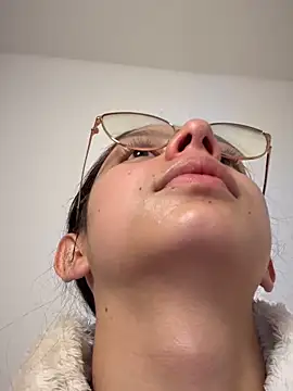 Bonniepark online show from November 2025 10:25:02 AM