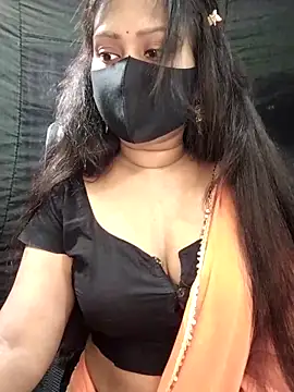 Idhika Paul online show from September 2025 01:07:02 AM