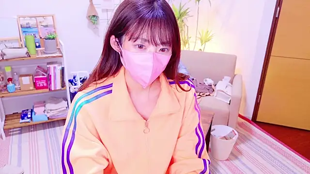 Snapshot of Mii_v_v chatting on December 2024 02:21:01 PM Mii v v online show from December 2024 02:21:01 PM