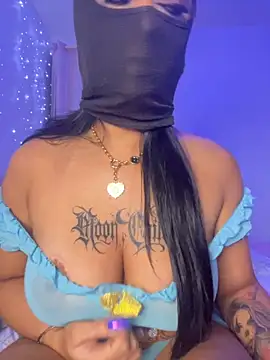 Snapshot of kamila_french chatting on November 2025 11:26:01 PM kamila french online show from November 2025 11:26:01 PM