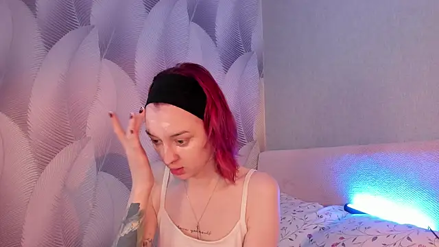 Snapshot of CrystalRey chatting on March 2025 05:21:02 AM CrystalRey online show from March 2025 05:21:02 AM