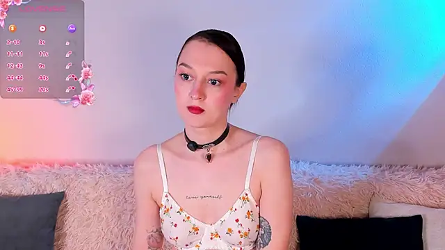 Snapshot of CrystalRey chatting on September 2025 06:51:02 AM CrystalRey online show from September 2025 06:51:02 AM