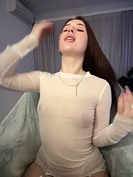 Milkissss online show from March 2025 07:27:01 PM