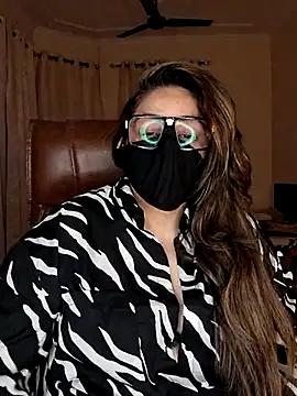 SEXY-Sardarni online show from March 2025 03:29:02 PM