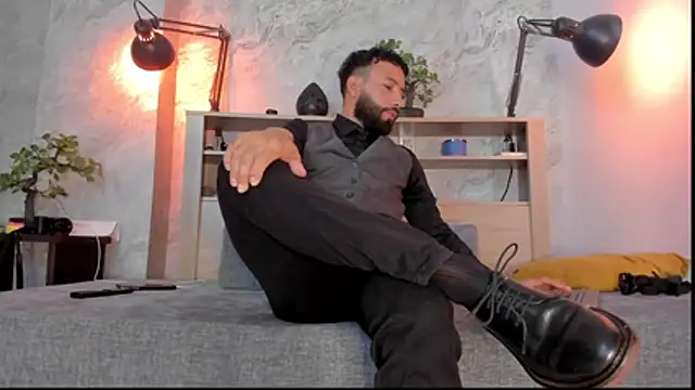 bruno woods online show from December 2025 01:27:02 PM