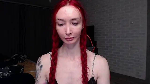 Roxy Silver online show from April 2026 01:42:02 AM