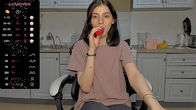 broosnica1 online show from February 2025 01:27:01 PM