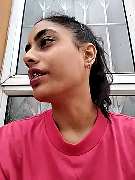 cleopatra-phaedra online show from February 2025 07:05:01 AM