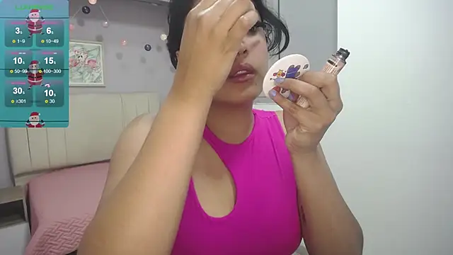 ema saenz online show from December 2024 07:10:02 PM