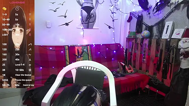  Hanna white  online show from November 2025 02:22:01 AM