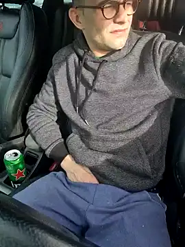 robertilevis online show from January 2025 11:43:01 AM