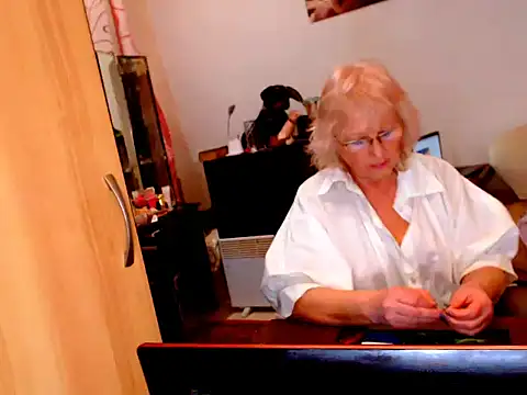 Natali7634 online show from March 2025 07:06:02 PM