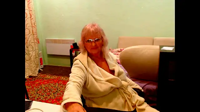 Natali7634 online show from September 2025 07:28:01 PM