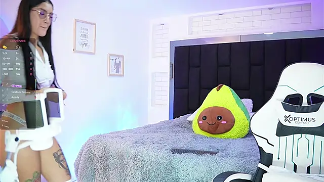 Marianamonroe  online show from December 2025 06:58:01 PM