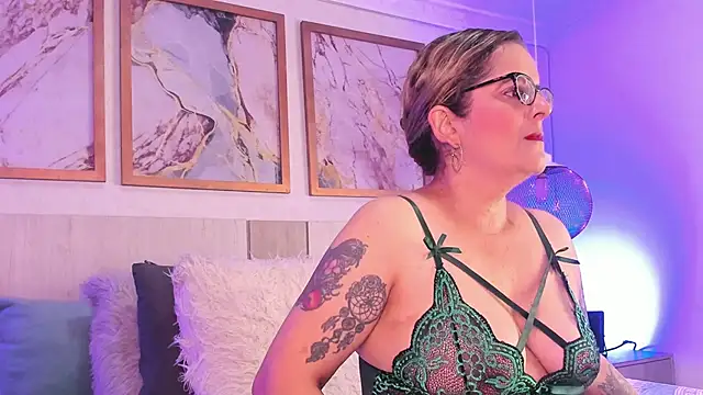 Snapshot of ValeryHart1 chatting on March 2025 12:06:02 PM ValeryHart1 online show from March 2025 12:06:02 PM