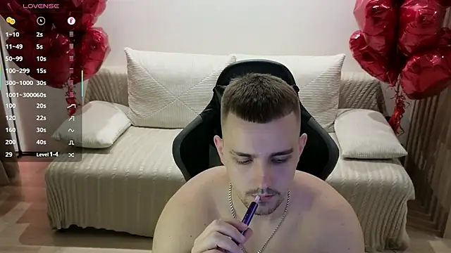 Larstar01 online show from November 2025 11:51:01 PM