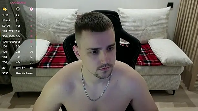 Larstar01 online show from February 2026 11:03:01 PM