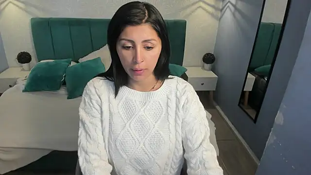 tiffani  love online show from February 2025 01:27:01 PM