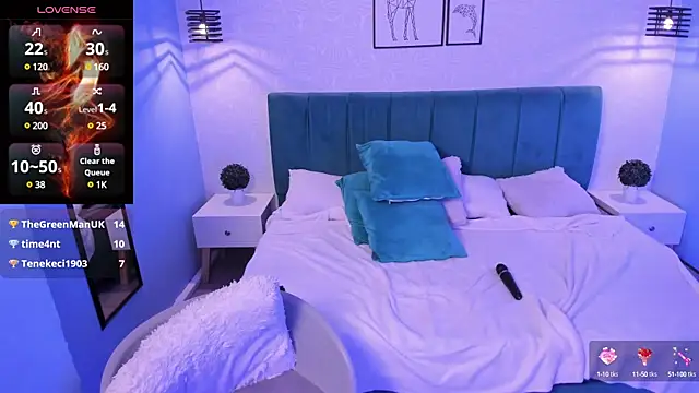 tiffani  love online show from February 2025 06:42:02 PM