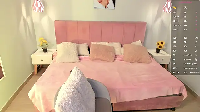 tiffani  love online show from March 2025 12:29:01 PM