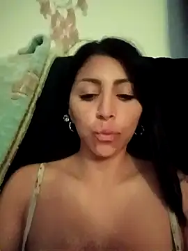 tiffani  love online show from December 2025 09:03:01 AM