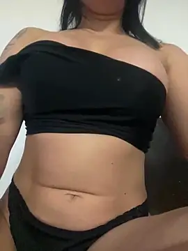 Snapshot of lulu_kis chatting on October 2025 10:45:01 AM lulu kis online show from October 2025 10:45:01 AM