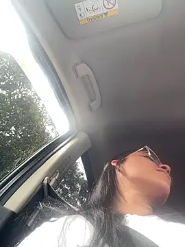 lulu kis online show from February 2026 06:39:02 PM