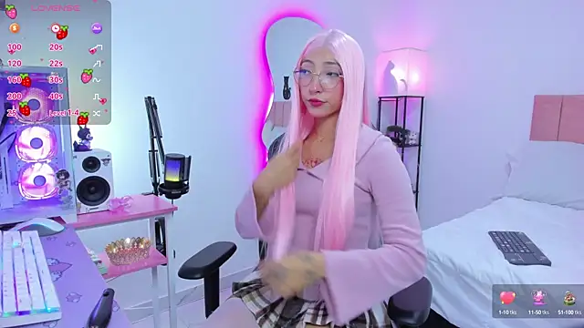 MarianaBranzz online show from October 2025 11:01:02 PM