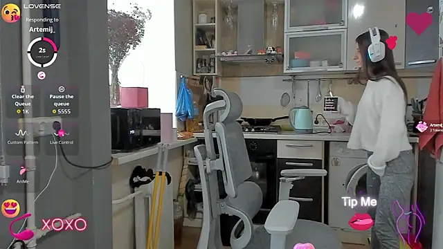  Nika Kik online show from October 2025 07:50:01 AM