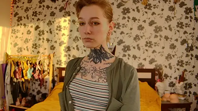 Littlespacemouse online show from September 2025 02:38:02 AM