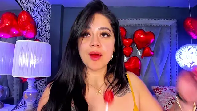 Snapshot of nahomi_sweett chatting on February 2025 05:29:01 PM nahomi sweett online show from February 2025 05:29:01 PM