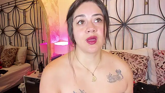 Snapshot of nahomi_sweett chatting on November 2025 10:58:02 AM nahomi sweett online show from November 2025 10:58:02 AM