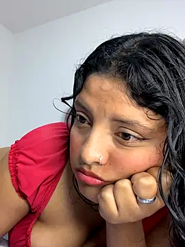 Snapshot of tati__22 chatting on September 2025 05:57:02 PM tati 22 online show from September 2025 05:57:02 PM