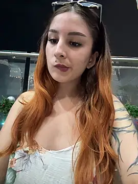 Mon Cherry online show from December 2025 12:05:02 AM