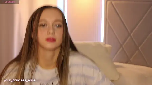 Snapshot of _Pretty_Doll_ chatting on December 2024 07:23:01 PM Pretty Doll online show from December 2024 07:23:01 PM