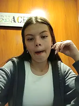 Violeta 12- online show from December 2024 04:25:01 PM