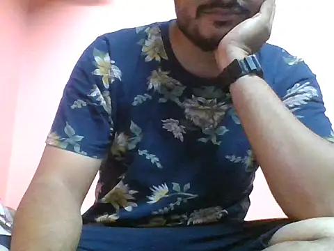 Snapshot of naughtymike0007 chatting on September 2025 03:49:01 PM naughtymike0007 online show from September 2025 03:49:01 PM