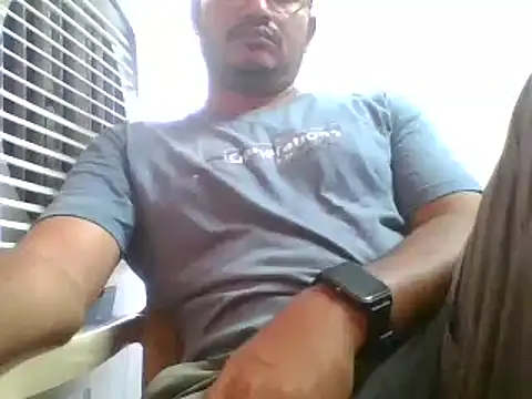 Snapshot of naughtymike0007 chatting on October 2025 02:44:01 AM naughtymike0007 online show from October 2025 02:44:01 AM