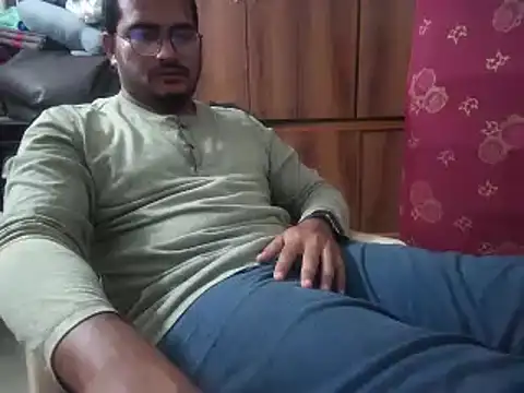 Snapshot of naughtymike0007 chatting on October 2025 07:30:02 PM naughtymike0007 online show from October 2025 07:30:02 PM