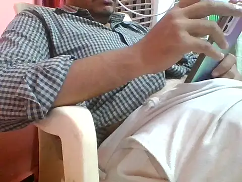 Snapshot of naughtymike0007 chatting on November 2025 04:17:02 PM naughtymike0007 online show from November 2025 04:17:02 PM